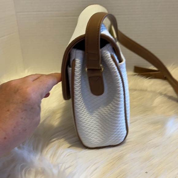 CRAZY HORSE CROSSBODY BAG - Picture 4 of 10